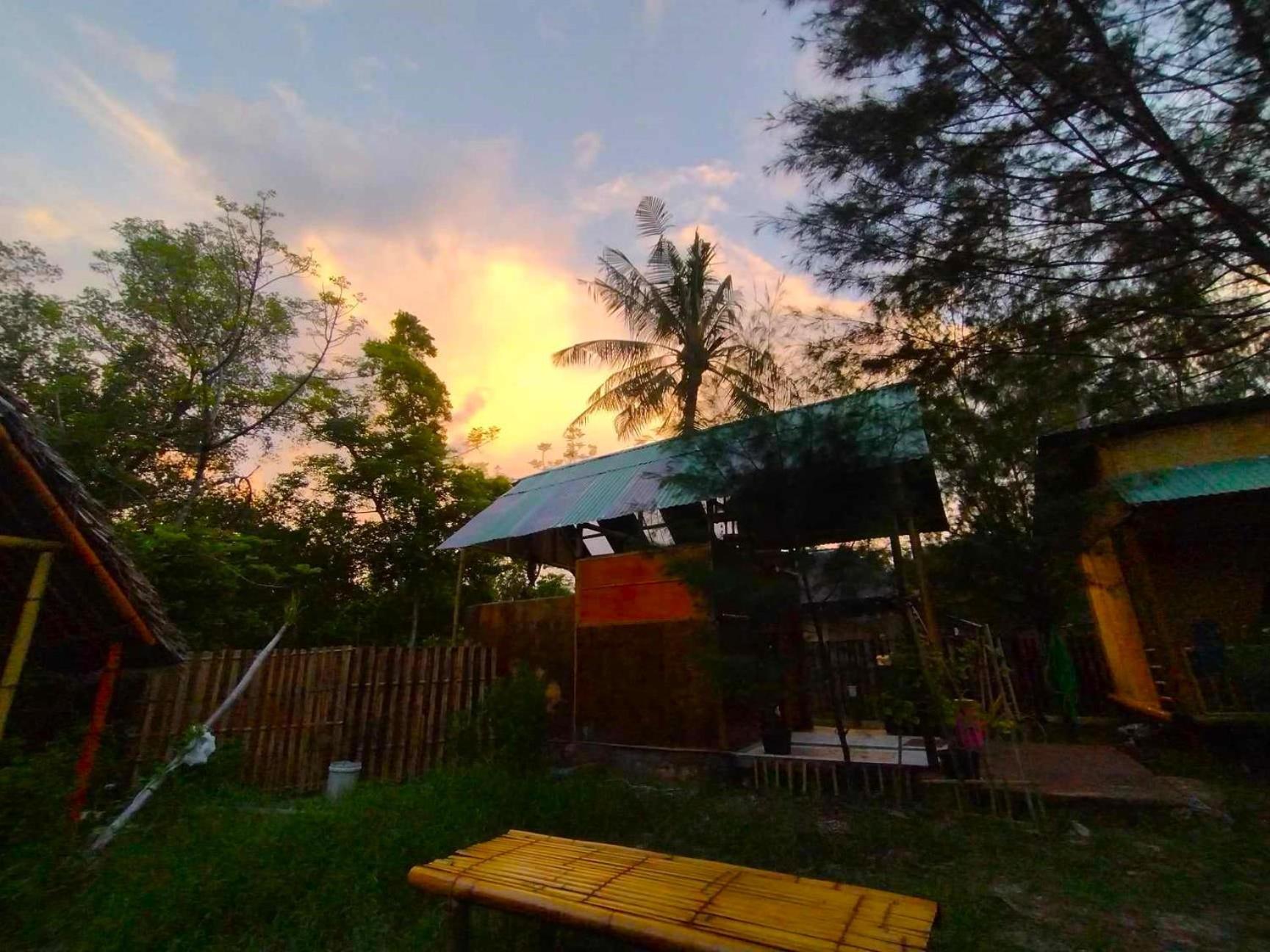 Uncle Hippie'S Dream Hostel กิลิเมโน ภายนอก รูปภาพ
